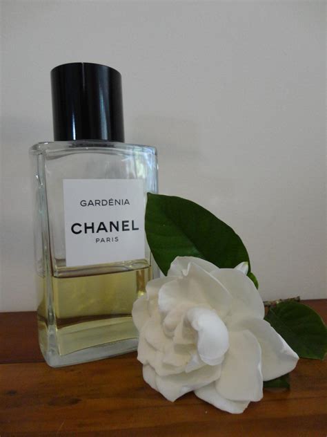 bleu de chanel prezzo la gardenia|gardénia perfume 2016.